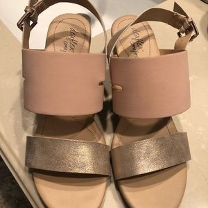 Wedges size 7 worn once for wedding